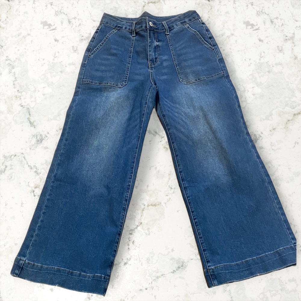 Wide-Leg Blue Jeans